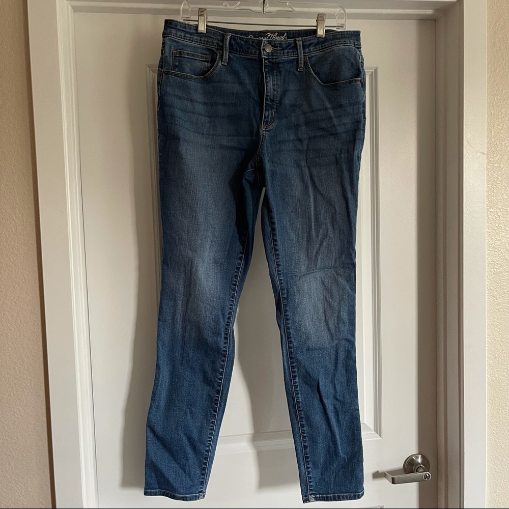 Universal Thread jeans - Picture 2 of 8
